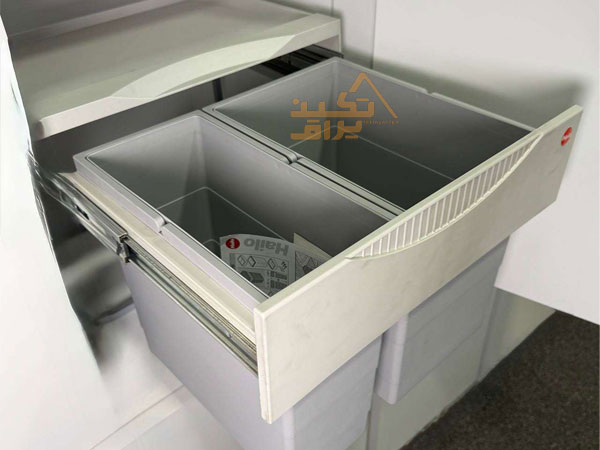 نمونه نصب شده سطل زباله دوقلو داخل کابینت هایلو مدل Q150