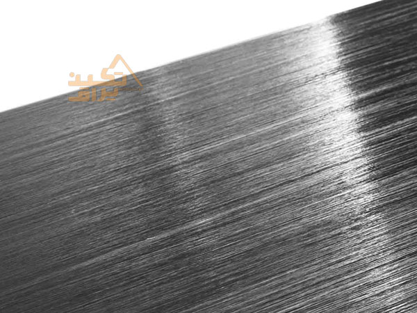 رنگ خش دار پریز برق روی کابینت سه خانه ملونی مدل 10106