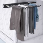 نمونه نصب شده رگال جای شلوار، شال و روسری ریلی پلاتین مدل 9282