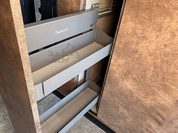 نمونه نصب شده سوپری داخل کابینت آشپزخانه فلزی فانتونی مدل F515، F520، F525، F530